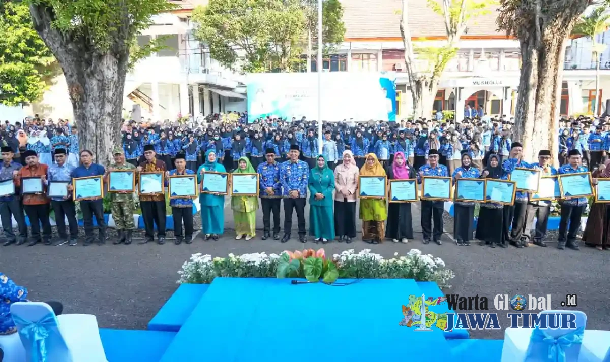 Bupati Bojonegoro: Koperasi Modern, Ketahanan Keluarga, dan Hak Anak Jadi Fondasi Menuju Indonesia Emas 2045 Bupati Bojonegoro: Koperasi Modern, Ketahanan Keluarga, dan Hak Anak Jadi Fondasi Menuju Indonesia Emas 2045